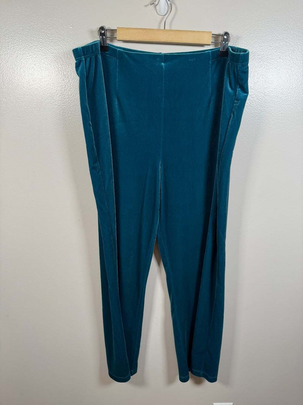 Chico's Travelers Pull On Velvet No Tummy Pants Size 16/18 Petite Teal Green